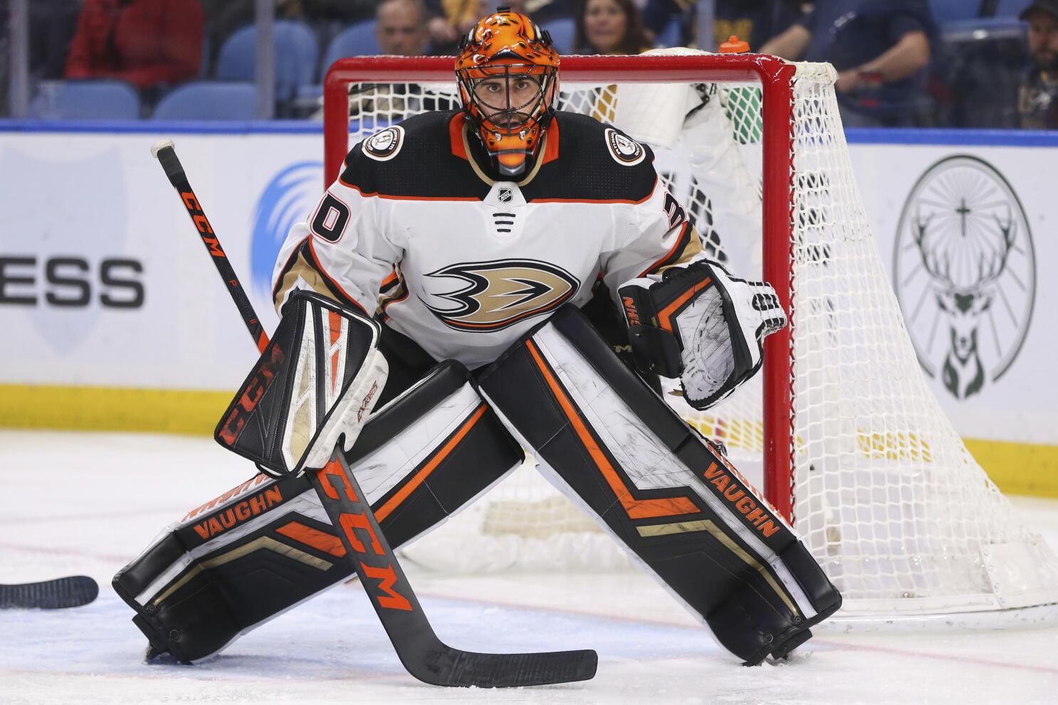 Hockey's circle of ice: Ryan Miller and Quinton Byfield - Los Angeles