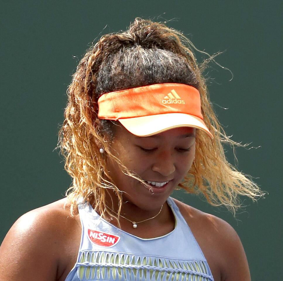 MAN15. Indian Wells (United States), 18/03/2018.- Naomi Osaka from Japan reacts after defeating Daria Kasatkina from Russia in their final match of the BNP Paribas Open at the Indian Wells Tennis Garden in Indian Wells, California, USA, 18 March 2018. (Abierto, Tenis, Rusia, Japón, Estados Unidos) EFE/EPA/MIKE NELSON ** Usable by HOY and SD Only **