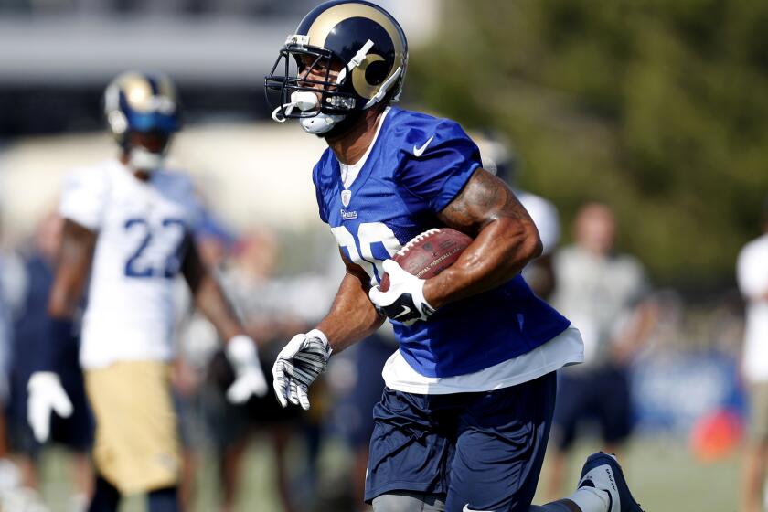 Lance Kendricks and the other Rams tight ends have stood out during training camp this summer.
