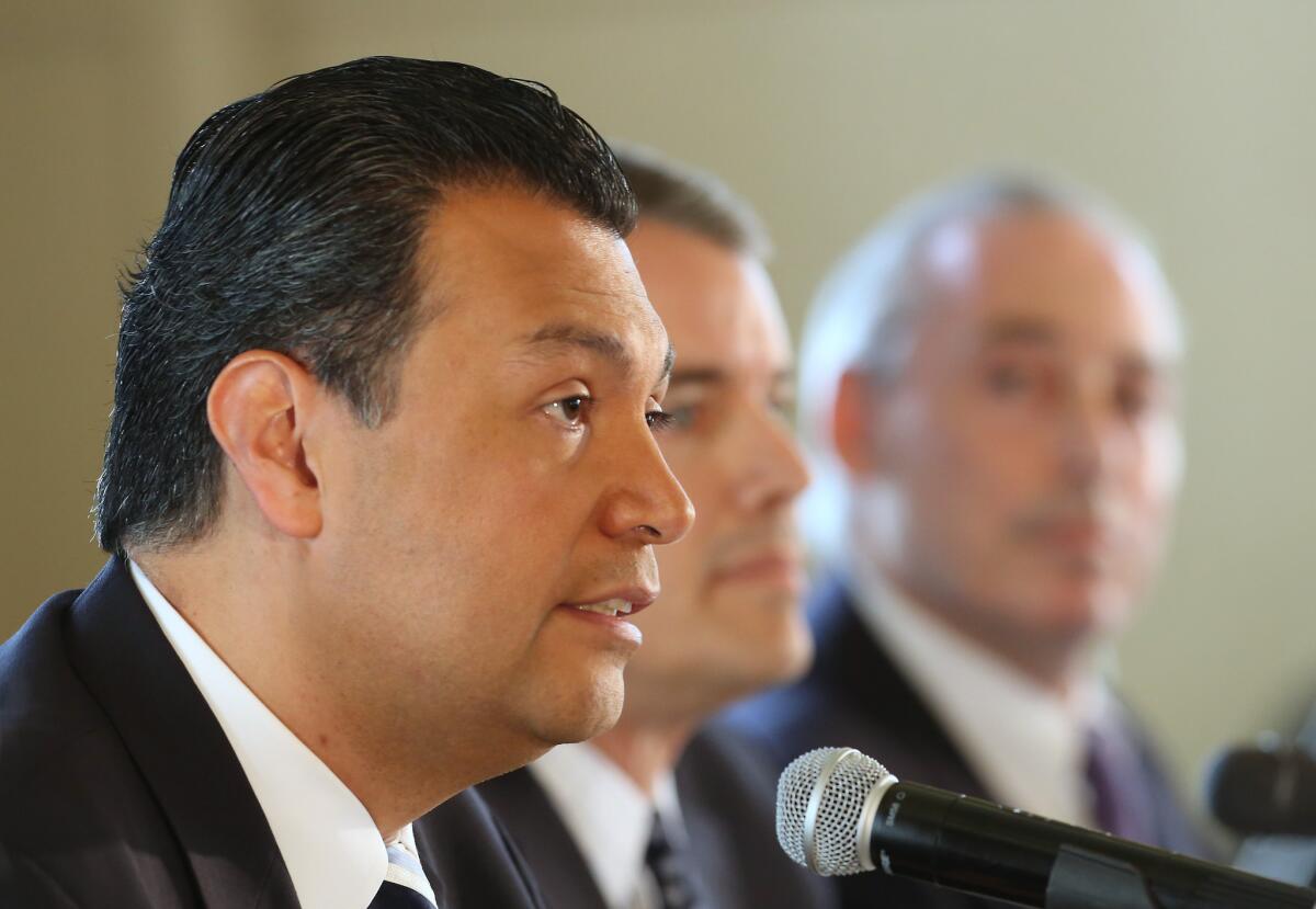 Sen. Alex Padilla (D-Pacoima) has proposed a bill that would bar legislators from soliciting or accepting campaign contributions during the final 100 days of the legislative session and for seven days after the session ends.