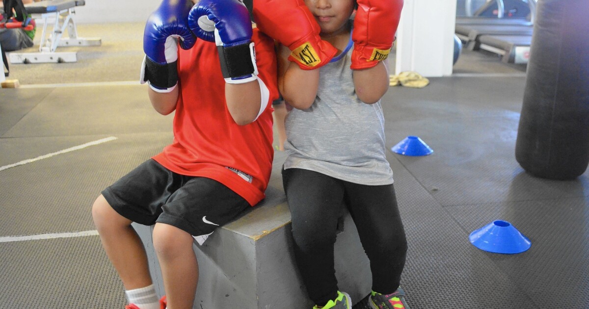 Big lessons found in kids' boxing class - Los Angeles Times