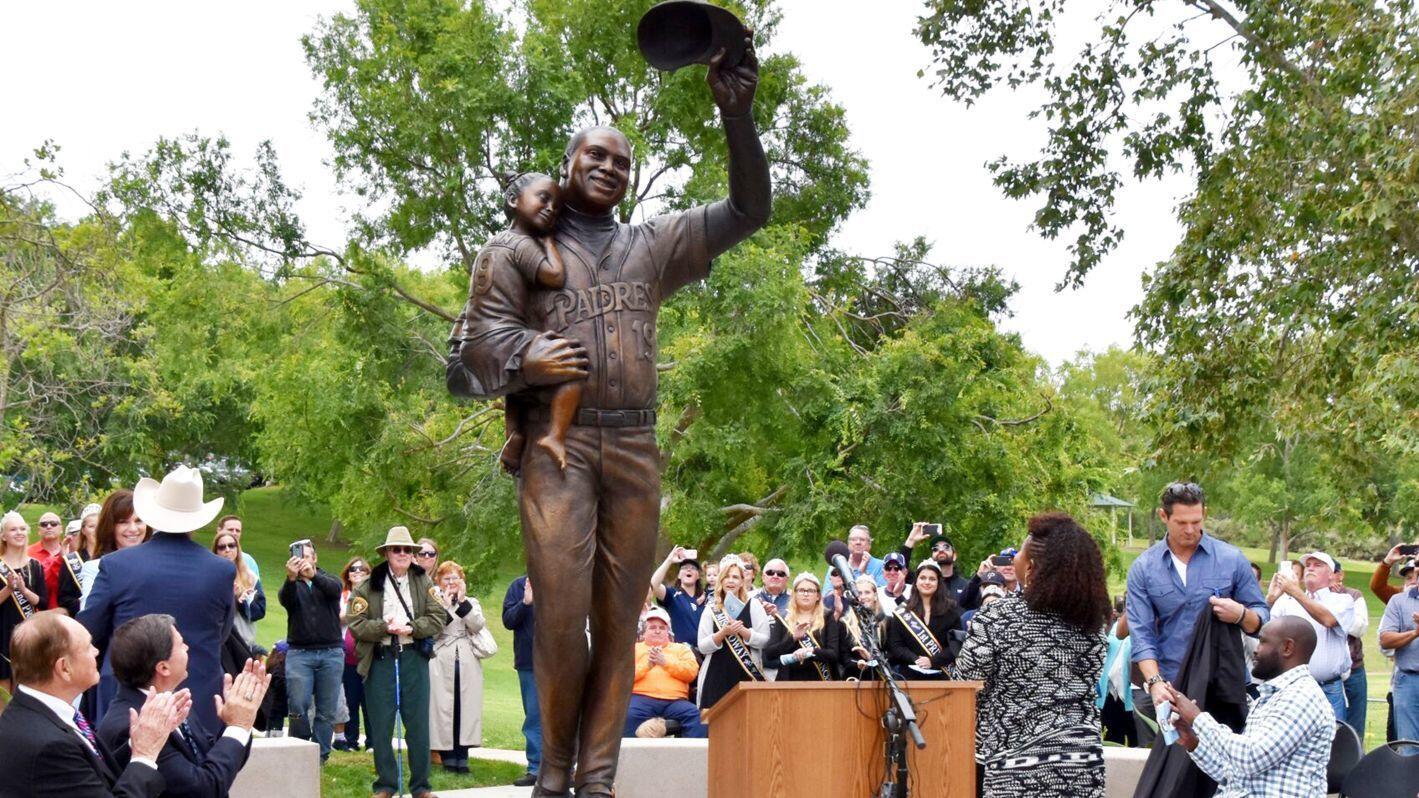 Tony Gwynn Memorial  Poway, CA - Official Website