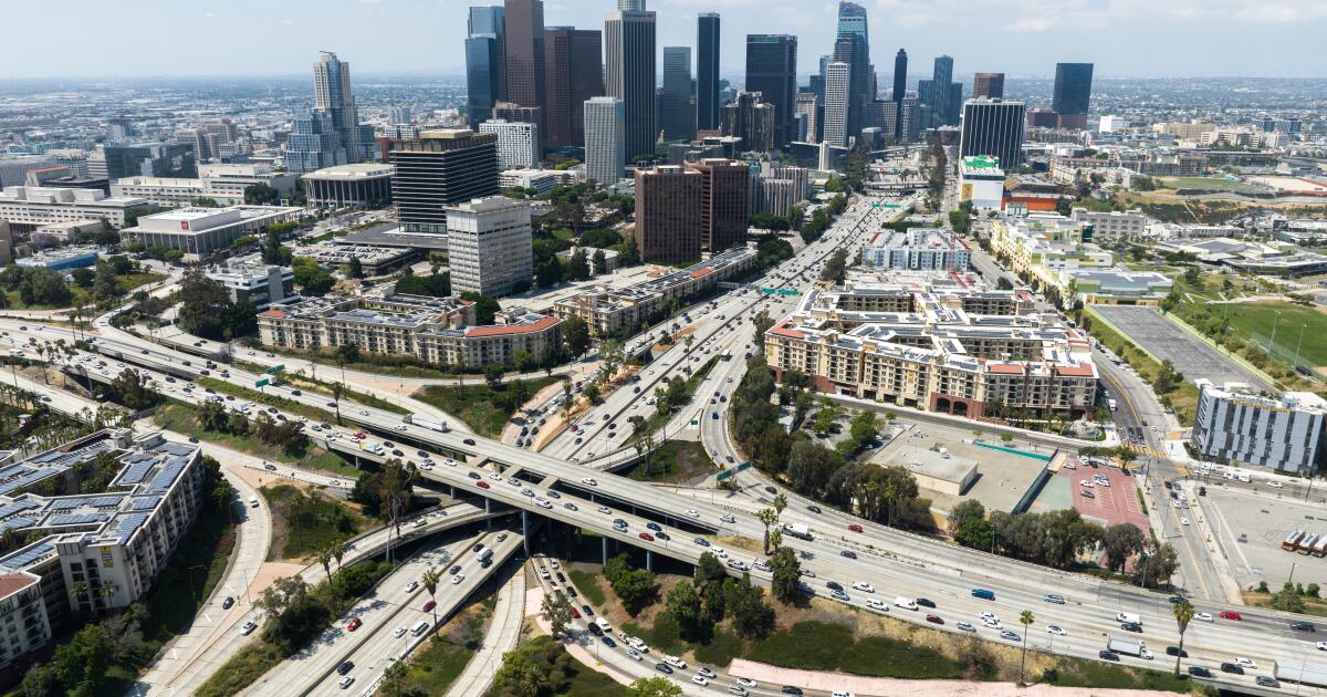 110 Freeway closures near downtown L.A. start tonight