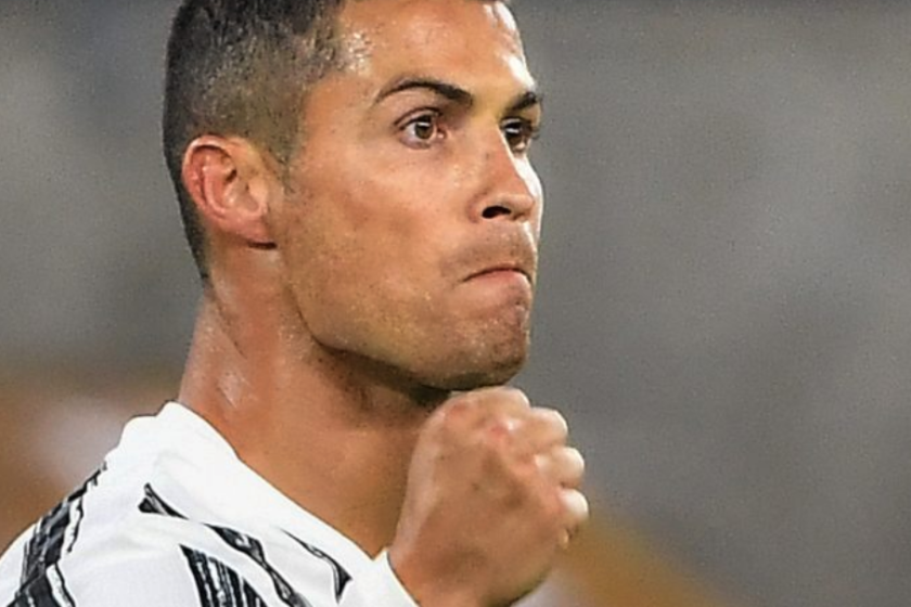 Tras confirmar su diagnostico de COVID-19, Ronaldo explicó que no tenía "ningún síntoma". Foto AFP