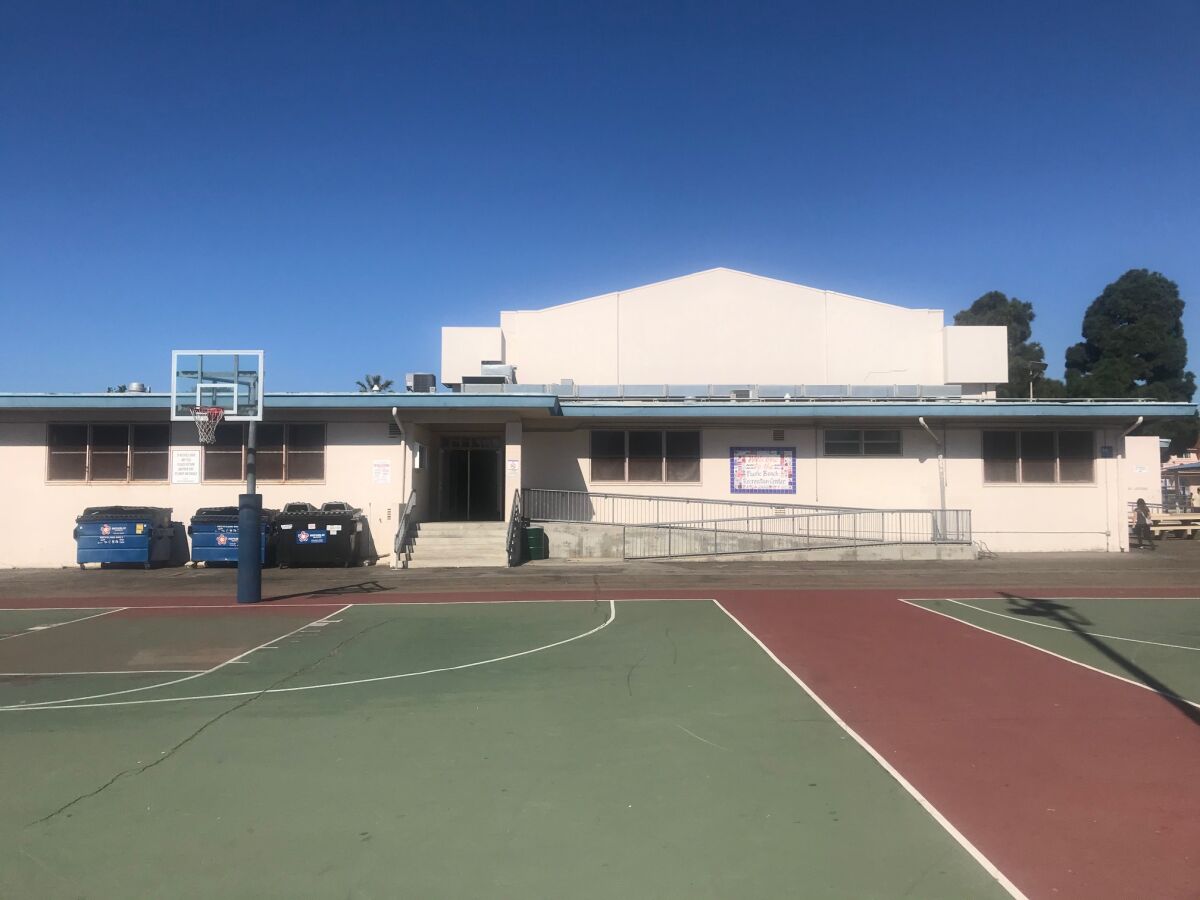 A current view of the south wall of the Pacific Beach Recreation Center.