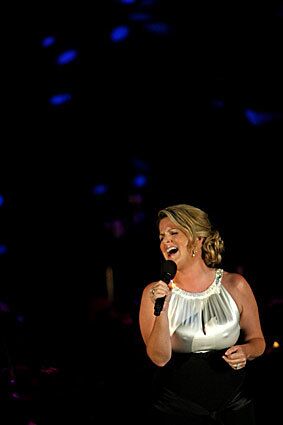 Country singer Trisha Yearwood, a previously inducted Hall of Famer, performs.