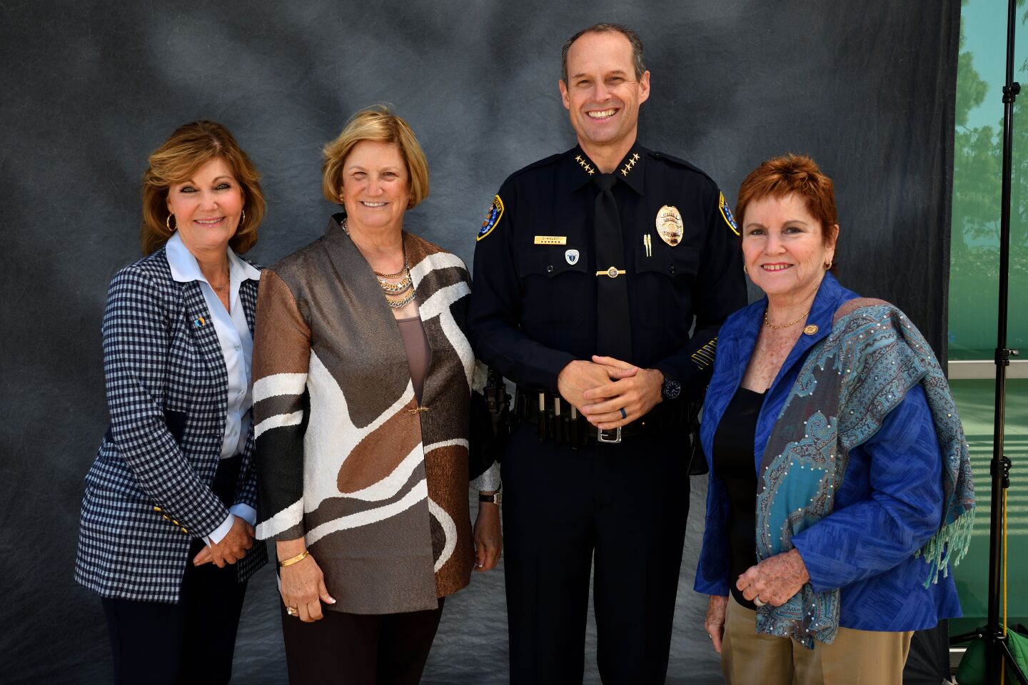 Patricia Rose, Nadine Daleo, San Diego Police Chief David Nisleit and Patti Roscoe