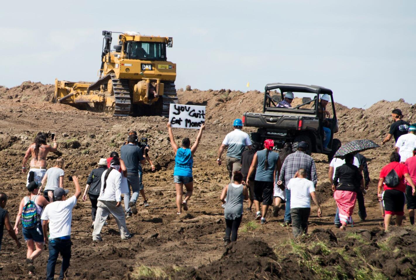 Protests against the Dakota Access oil pipeline