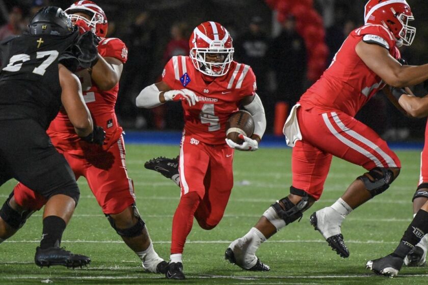 Raleek Brown of Mater Dei rushed for 163 yards in win over Servite.