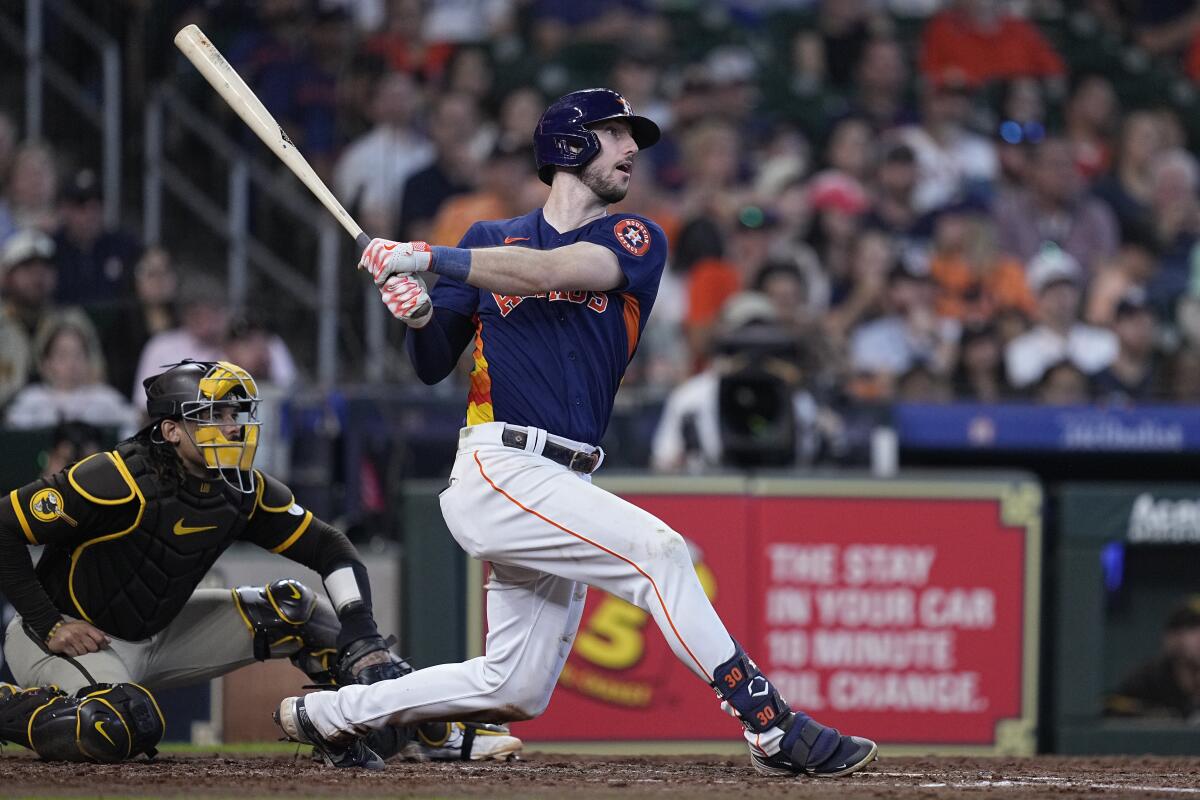 Kyle Tucker Makes Houston Astros, MLB History By Hitting Two Triples in One  Inning - Fastball
