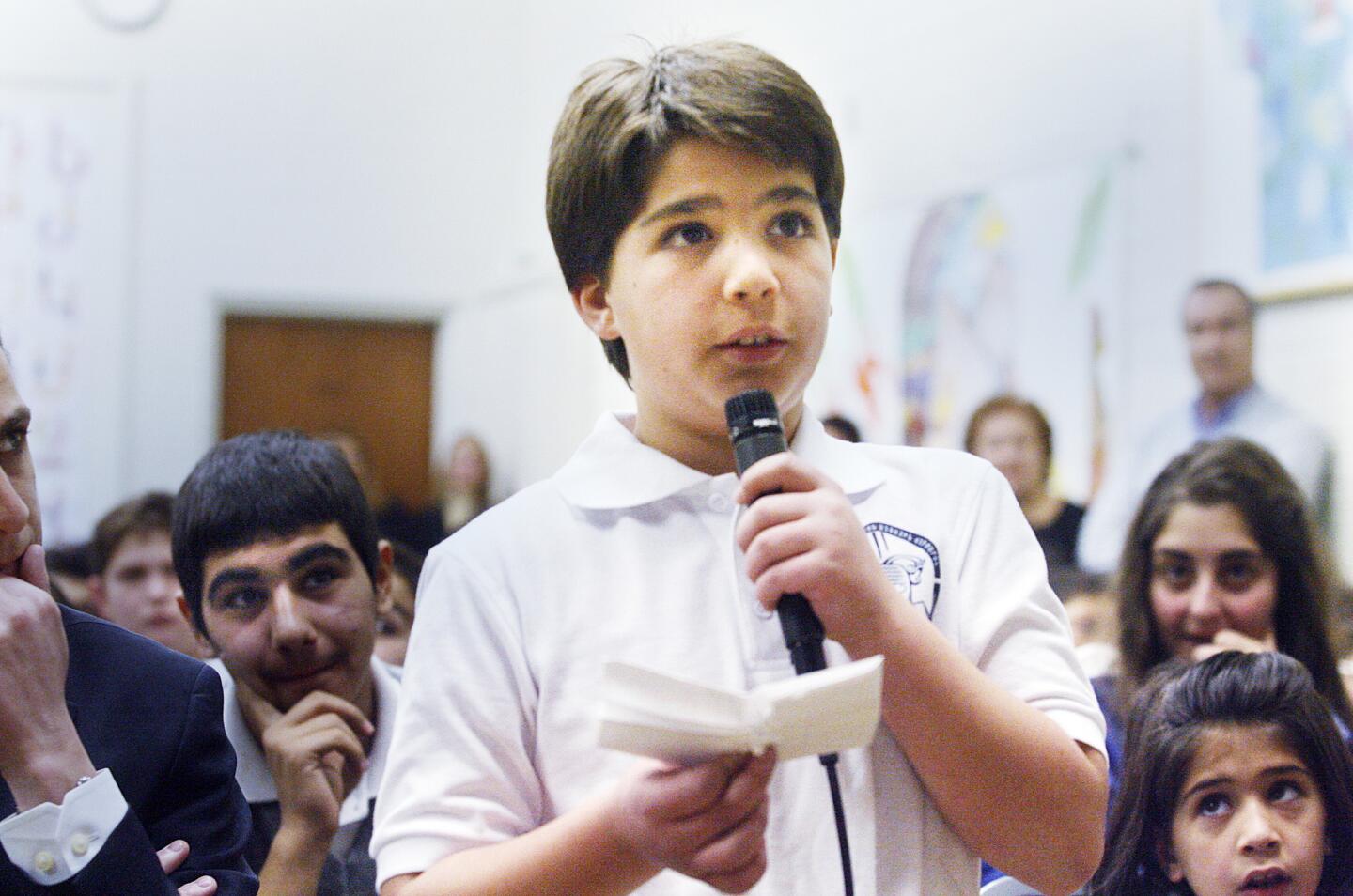 Astronaut speaks at a Glendale school
