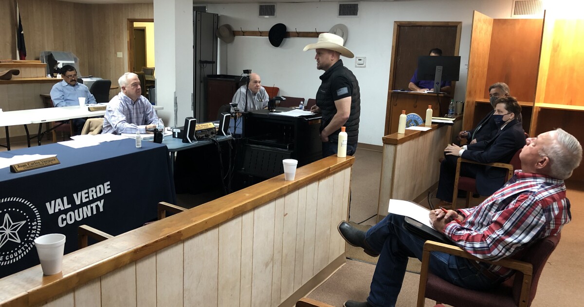 Texas militia sanctioned by sheriff seeks government support to halt flow of migrants Texas militia sanctioned by sheriff seeks government support to halt flow of migrants