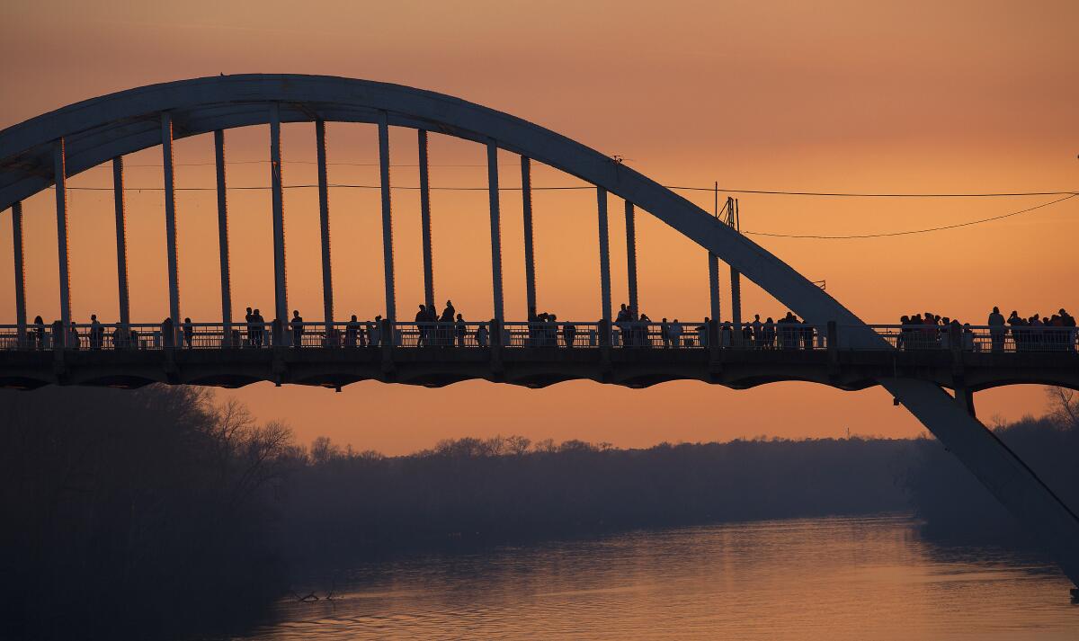 Renaming the Edmund Pettus Bridge for John Lewis, who nearly died there on  Bloody Sunday - The Washington Post