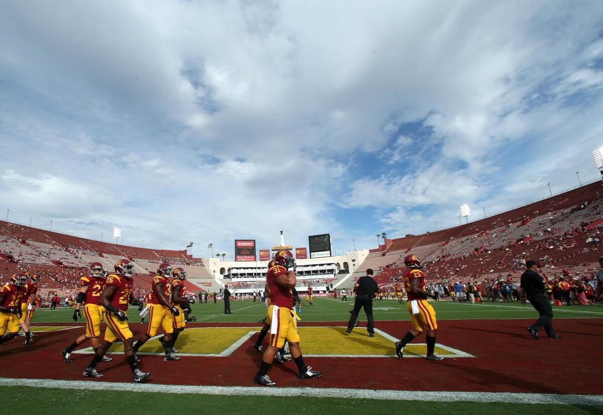 USC warms up for the game against Idaho on Saturday.