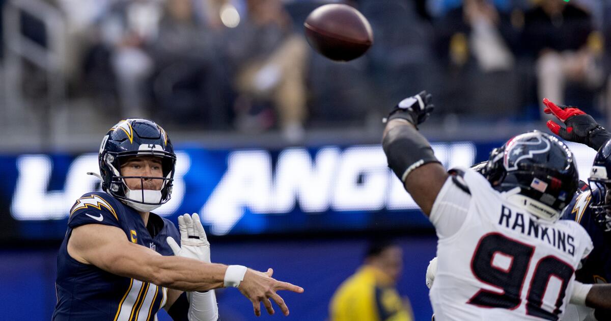 Chargers' AFC West title hopes shattered in frustrating loss to Texans