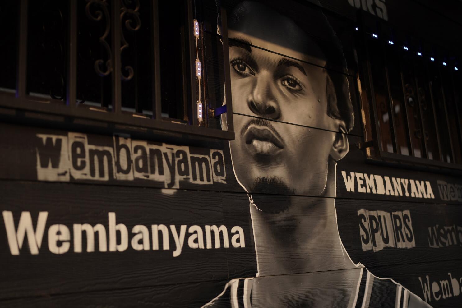 victor wembanyama  Basketball photography, Clash royale wallpaper,  Basketball art