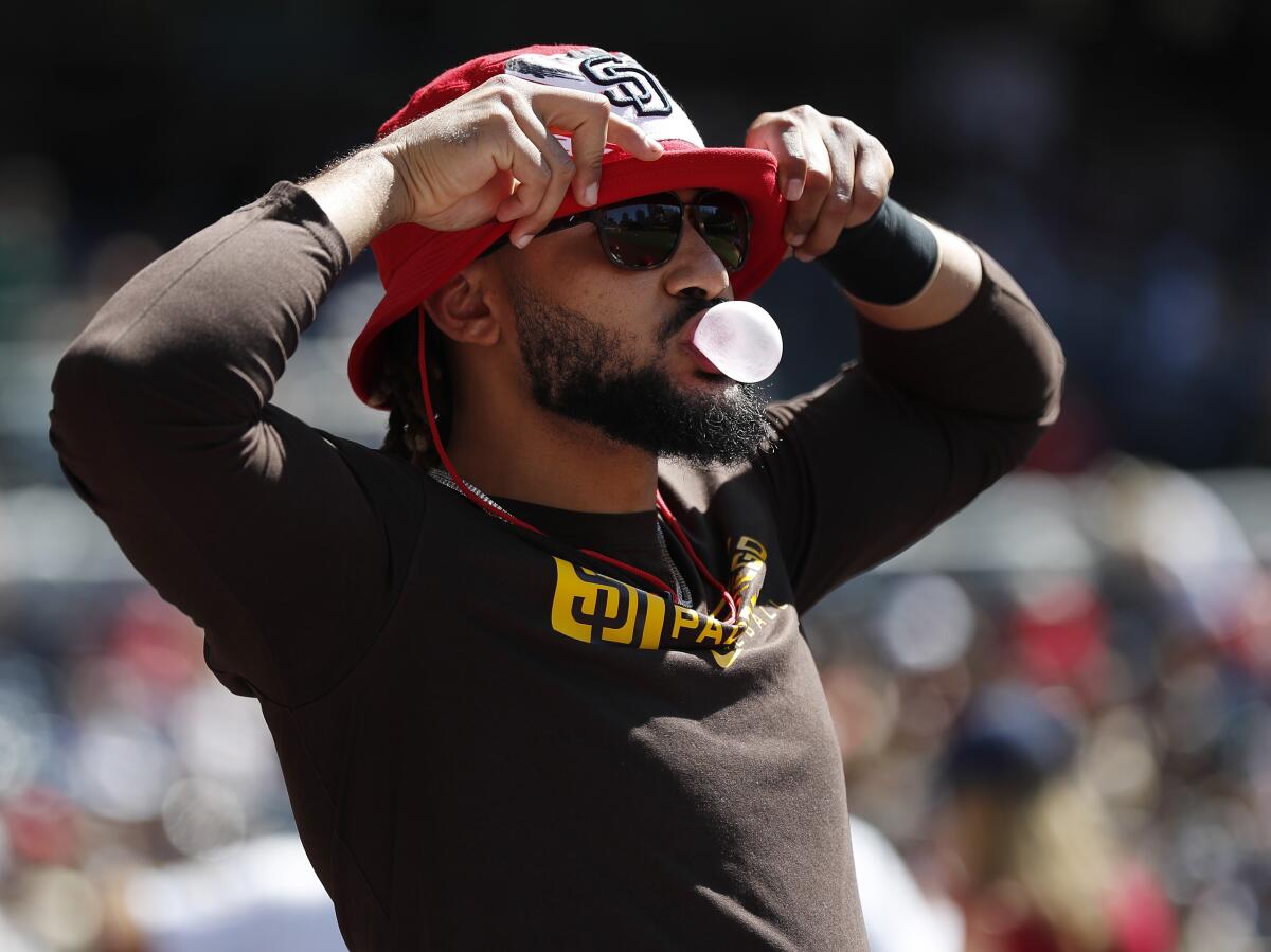 Jeff Sanders on X: #Padres spring training primer: On the shuffling that  will ensue following the addition of Xander Bogaerts, Manny Machado's  looming opt-out and the next shortstop coming of age in