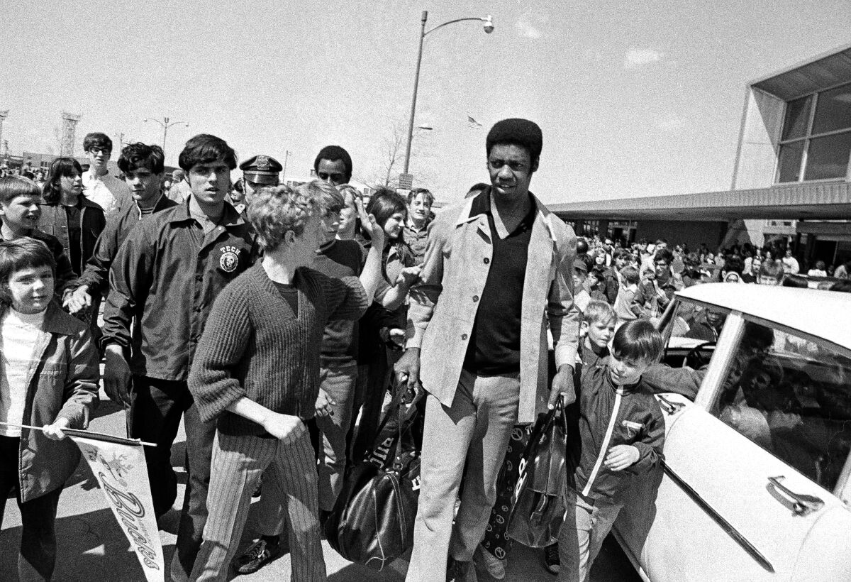 Abalandeli beMilwaukee Bucks bafuna isihlabani u-Oscar Robertson