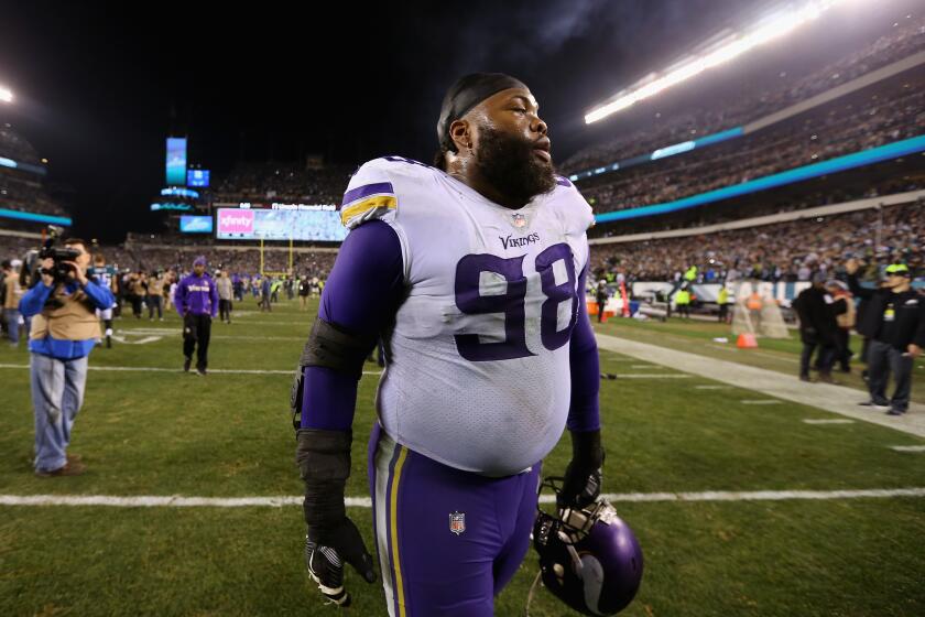 PHILADELPHIA, PA - JANUARY 21: Linval Joseph #98 of the Minnesota Vikings walks of the field after losing in the NFC Championship game to the Philadelphia Eagles at Lincoln Financial Field on January 21, 2018 in Philadelphia, Pennsylvania. The Philadelphia Eagles defeated the Minnesota Vikings 38-7. (Photo by Mitchell Leff/Getty Images)