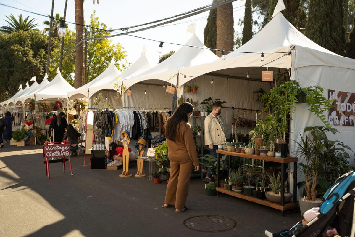 Holiday craft fairs to shop in Los Angeles - Los Angeles Times