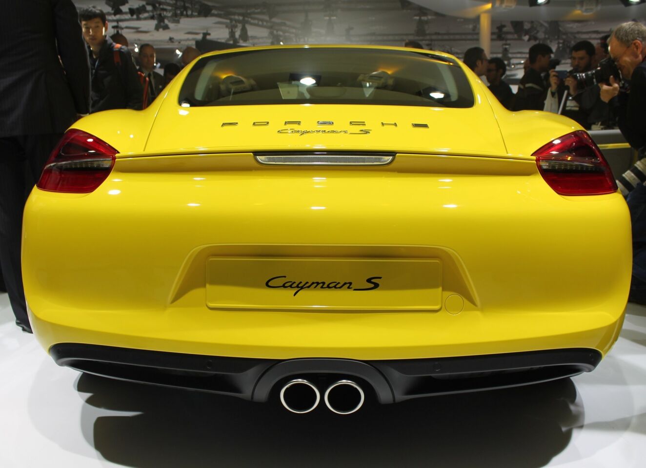 The 2014 Porsche Cayman makes its world debut at the 2012 L.A. Auto Show.
