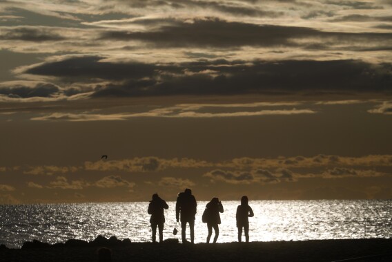 New storm set to hit Southern California Sunday night, bringing more