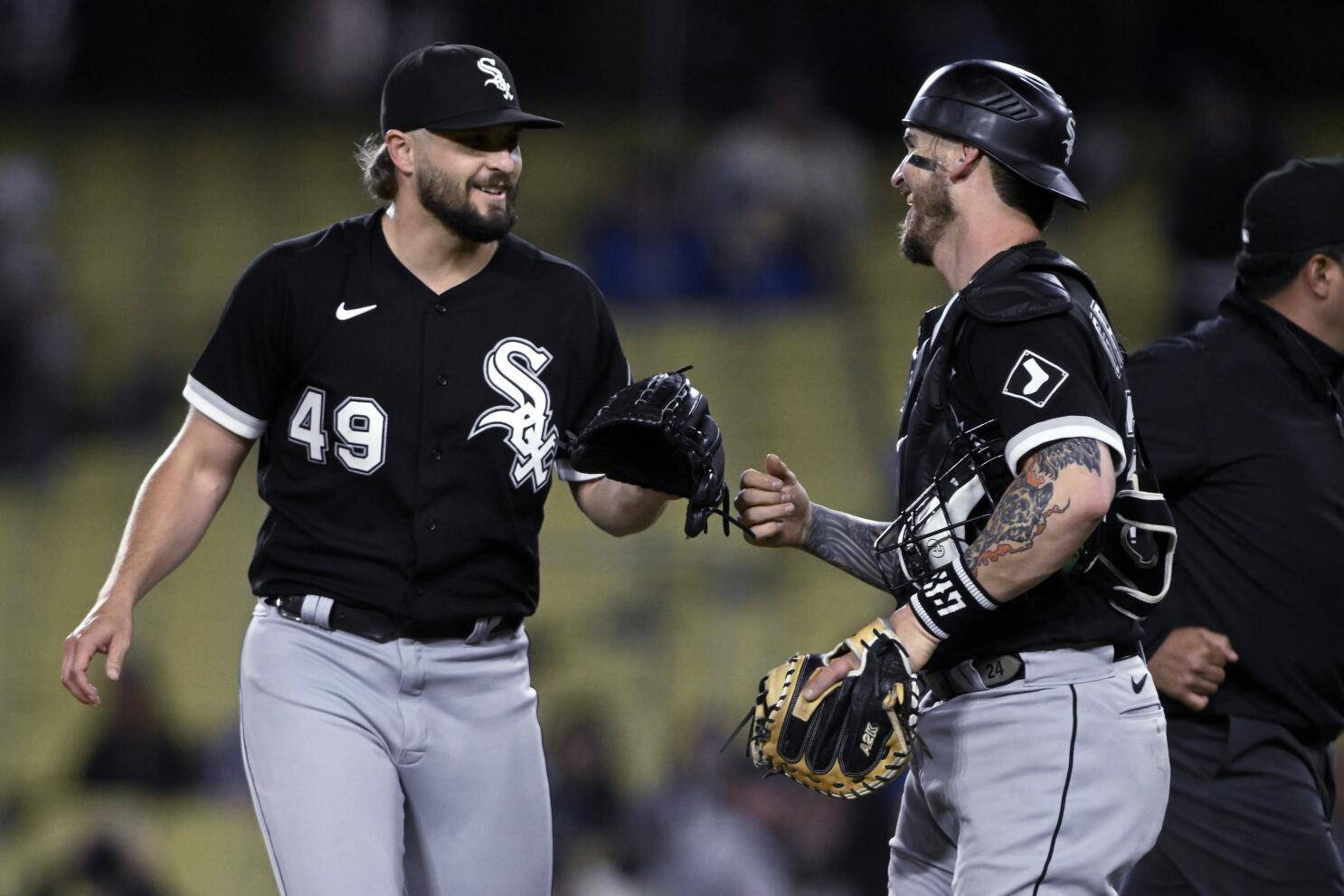 White Sox lose Clevinger and Grifol before beating Dodgers 8-4 to snap  3-game skid - The San Diego Union-Tribune