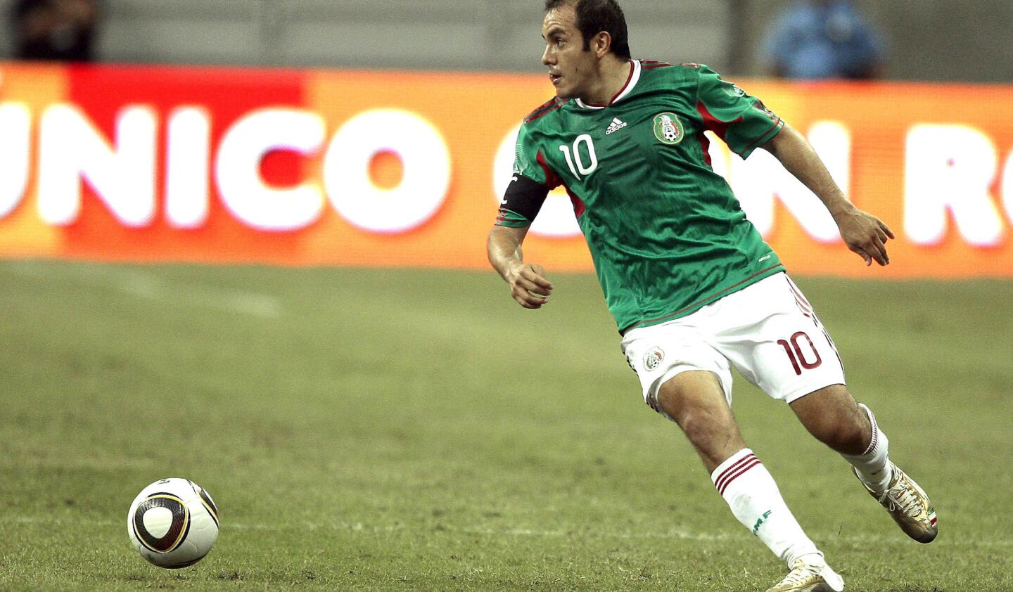 Selección Mexicana: Fue Mundialista en Francia 1998, Corea-Japón 2002 y Sudáfrica 2010; Copa Confederaciones 1997 y 1999 (campeón); Copa América 1997, 1999 y 2007; Copa Oro 1996 (campeón), 1998 (cmpeón) y 2007 (subcampeón).