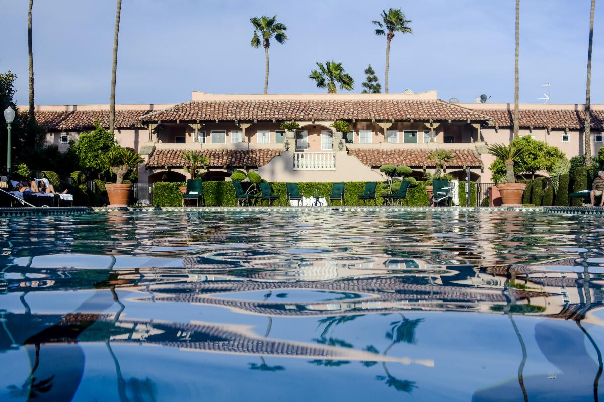 The exterior of Harris Ranch Inn