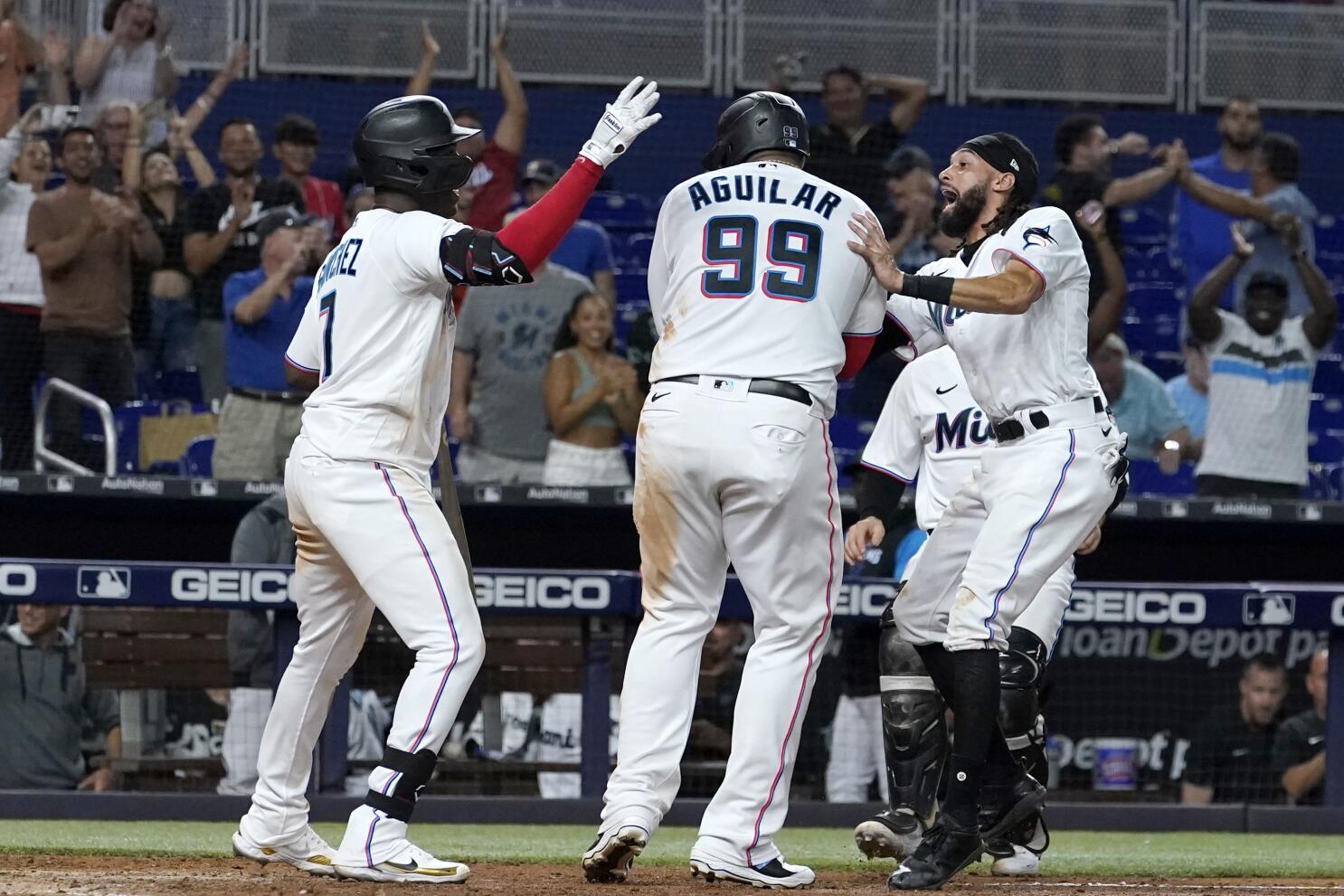 Rangers rally past Marlins for 5th straight win