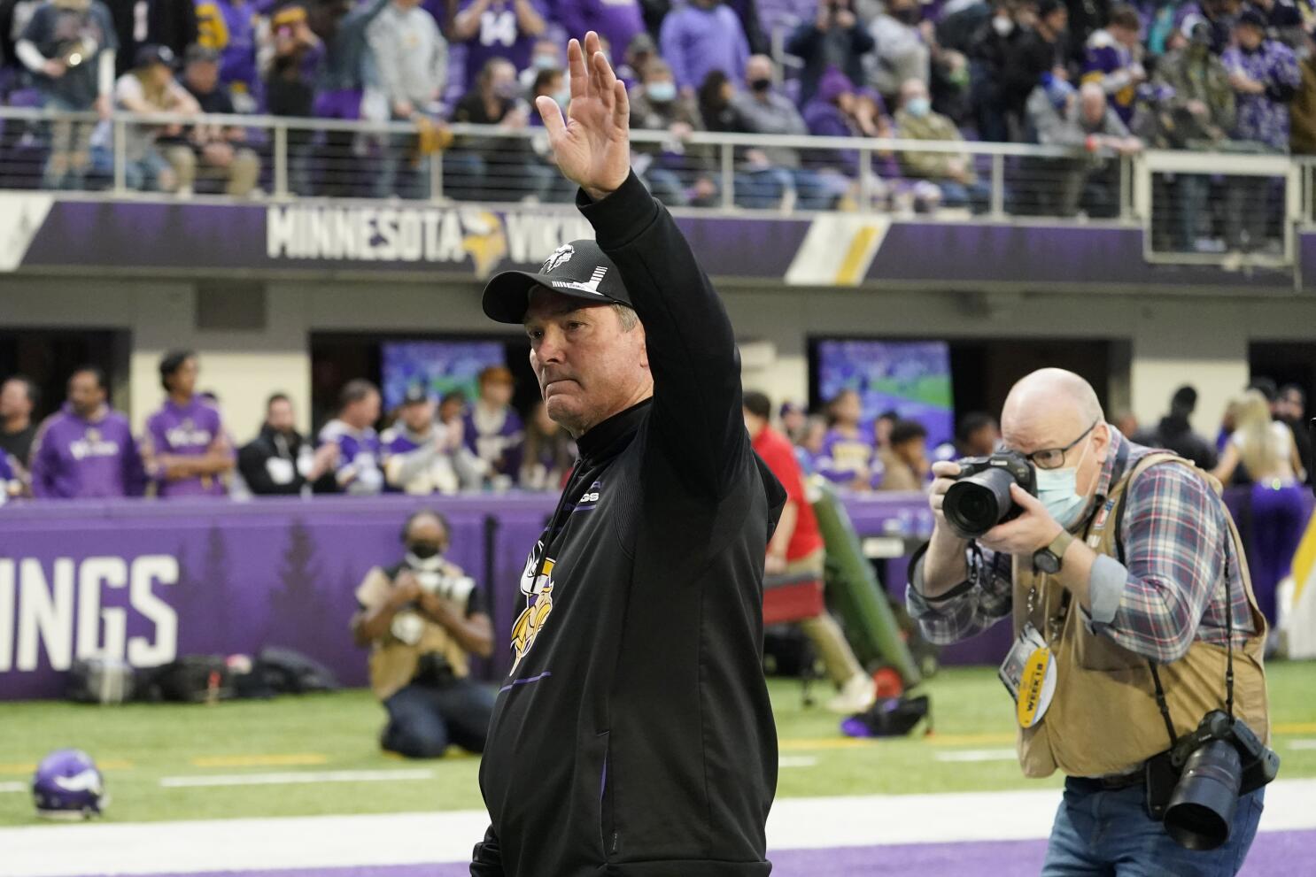 Vikings charge back to defeat Bears 31-17 in Mike Zimmer's likely final  game as coach