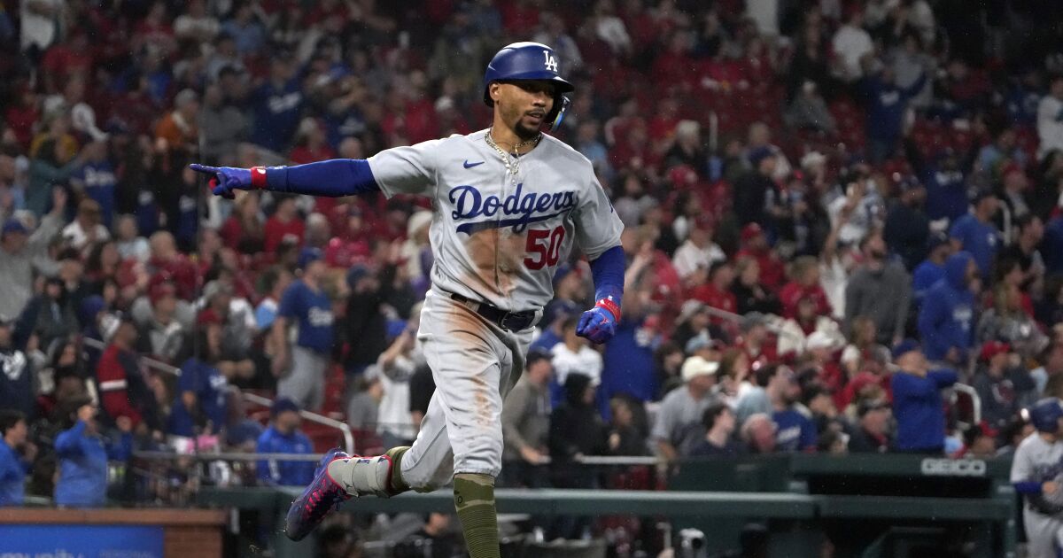 Mookie Betts and Tony Gonsolin lead Dodgers to back-to-basics win over Cardinals
