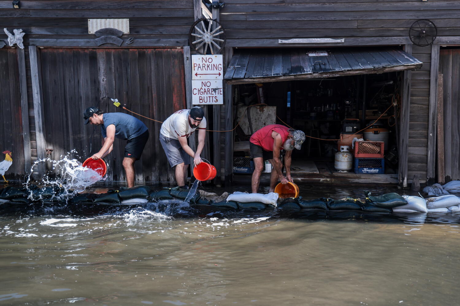 'This is the worst it's been.' King tides flood Southern California beach bars and restaurants