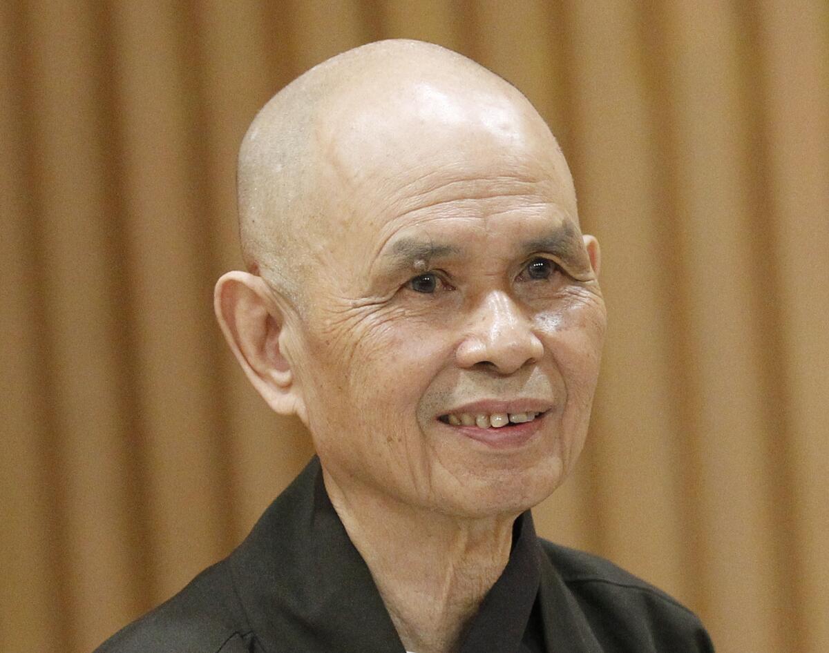 Muere en Vietnam el maestro zen Thich Nhat Hahn a los 95 años