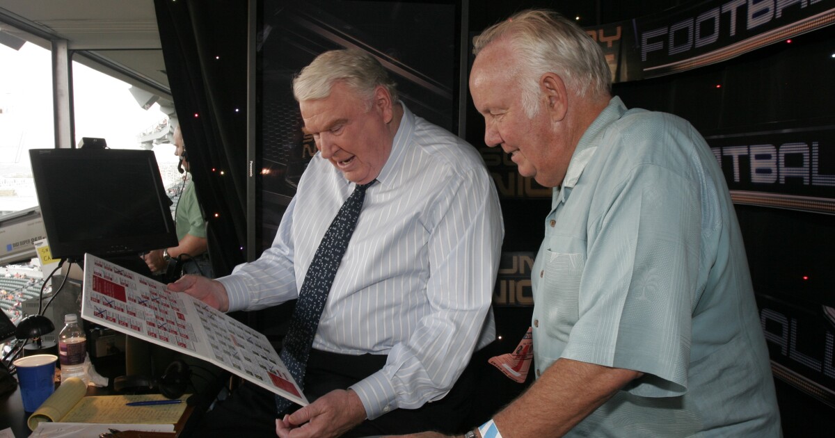 John Madden dan temannya John Robinson: ‘Doofuses from Daly City’