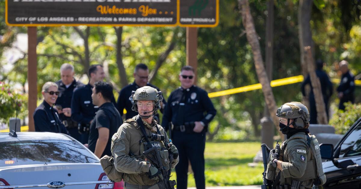 Le gouvernement fédéral accuse un ancien pigiste de Los Angeles de possession de fentanyl et de méthamphétamine