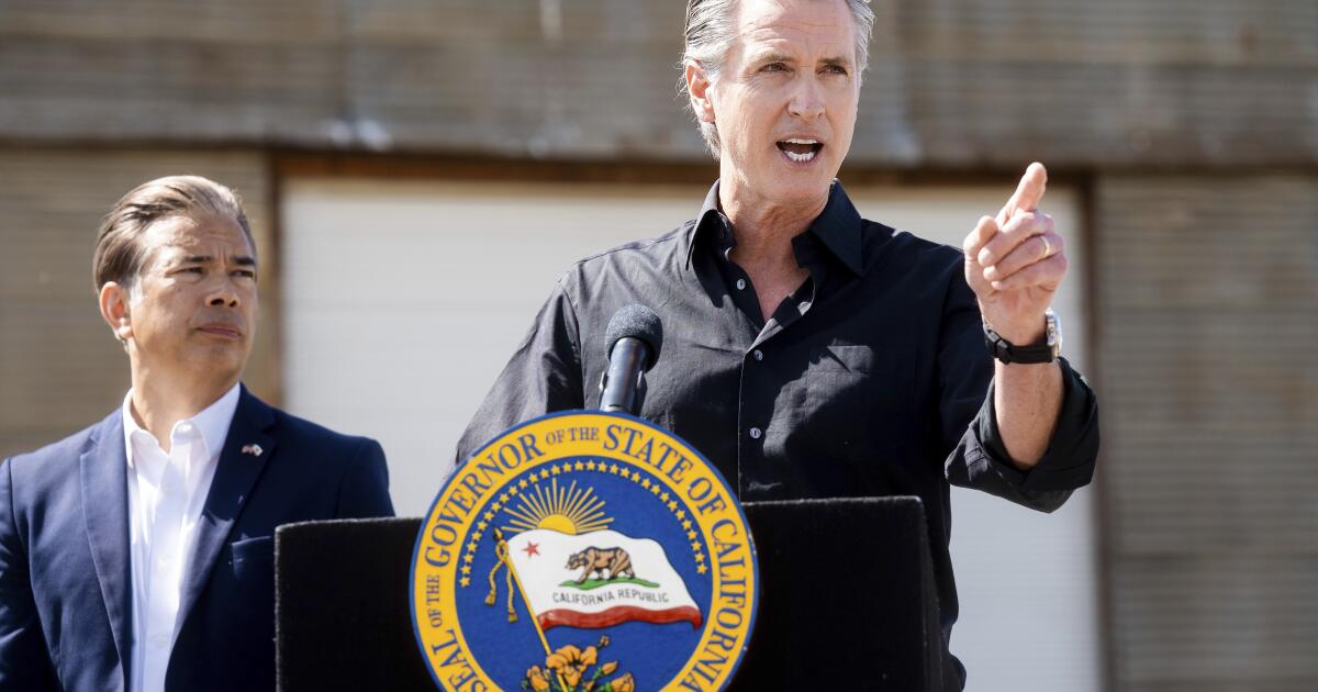 Commentary: Newsom vows Texas will be 'neutered' by California. Will voters let him do it?