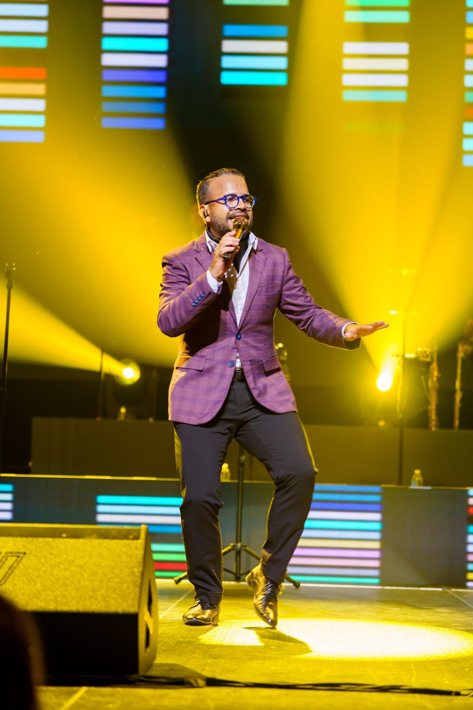 Karol G, Llane, Chino Pacas, Claire Delic, Rikarena, Rosalía y YNG ...