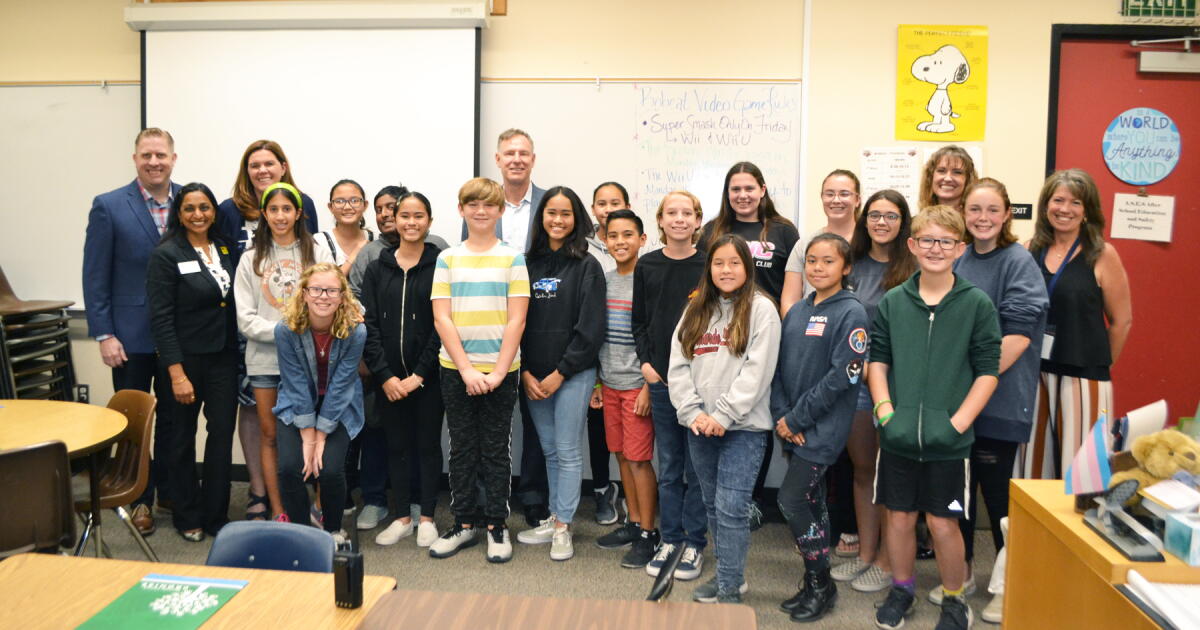 Rep. Scott Peters visits Bernardo Heights Middle School Pomerado News