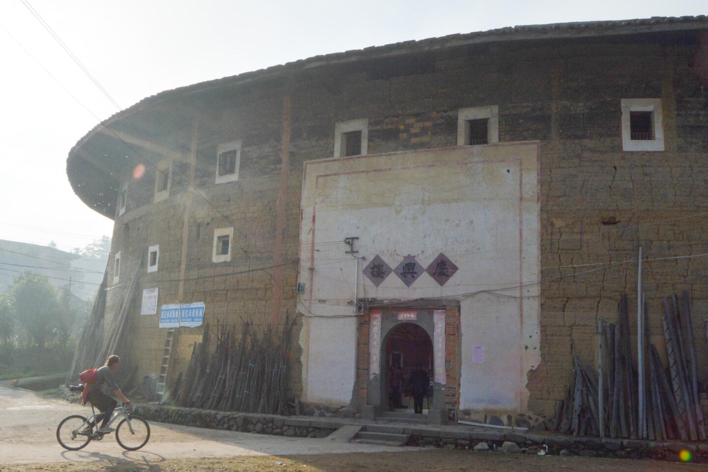 Great Read: In China, clans' fortress homes abandoned for modern