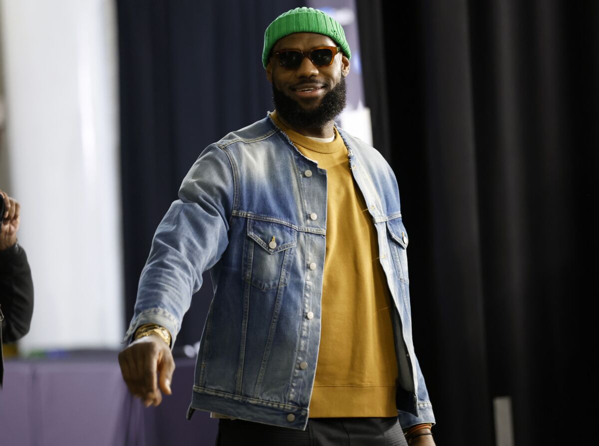 Lakers star LeBron James might not play Monday against the Portland Trail Blazers.