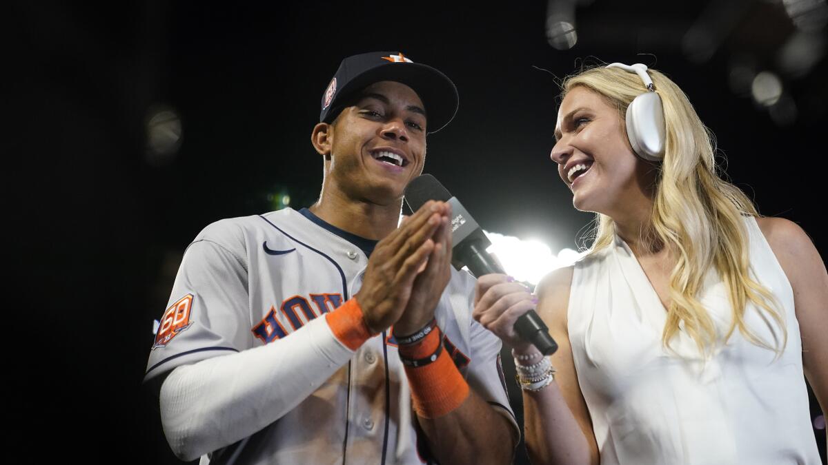 ANAHEIM, CA - MAY 10: Houston Astros Shortstop Jeremy Pena (3) looks on in  the dugout before the MLB game between the Houston Astros and the Los  Angeles Angels of Anaheim on