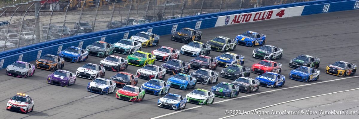 5-WIDE celebratory NASCAR Cup Series pace lap.