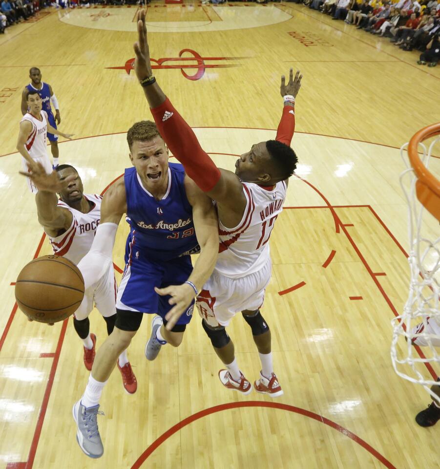 Imagenes del duelo entre Clippers y Rockets.