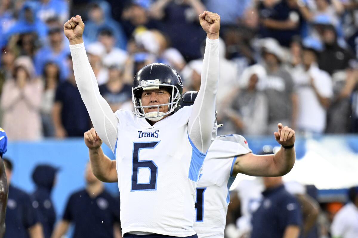 Tennessee Titans place-kicker Nick Folk celebrates after kicking a game-winning field goal 