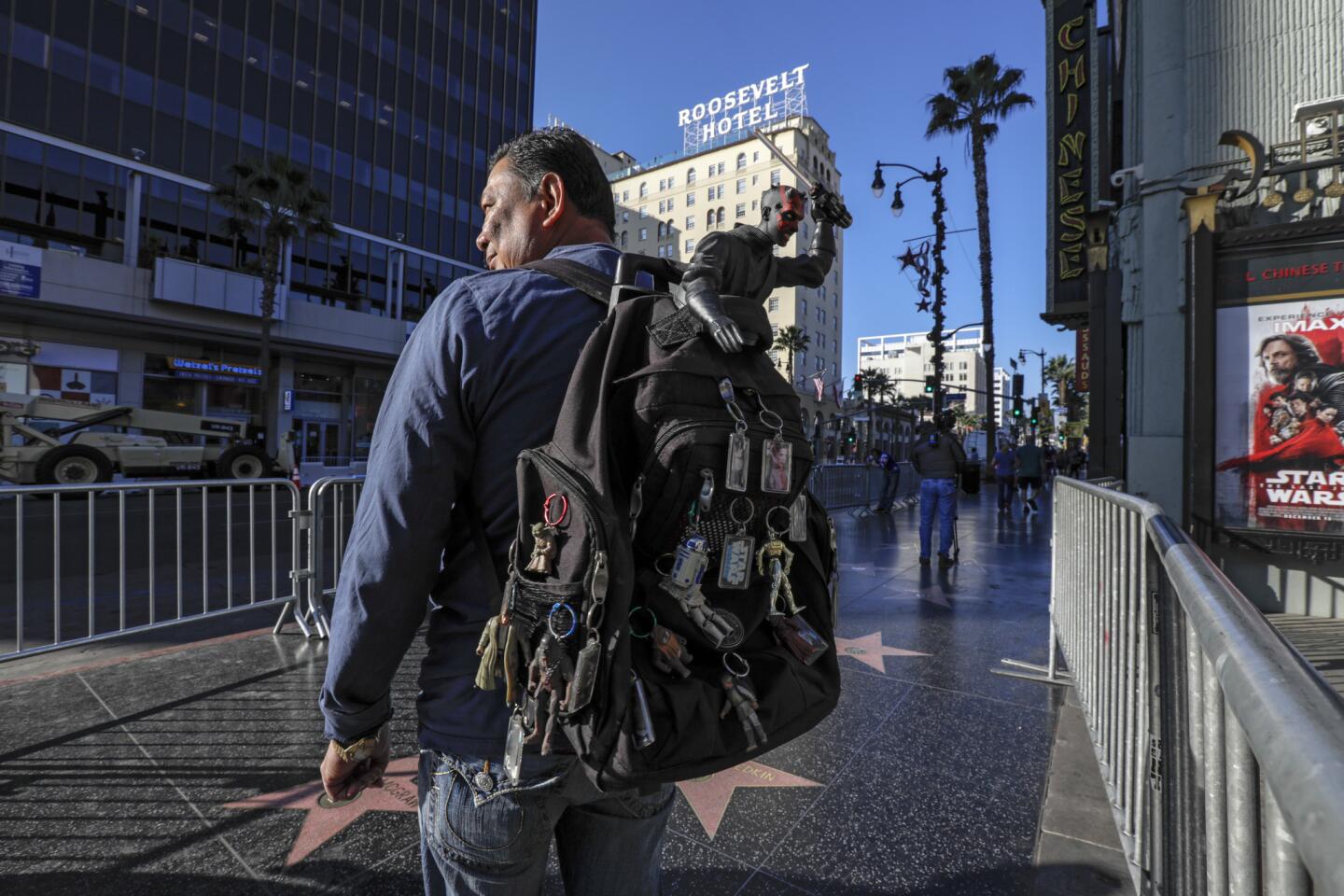 Star Wars fans line up for premiere