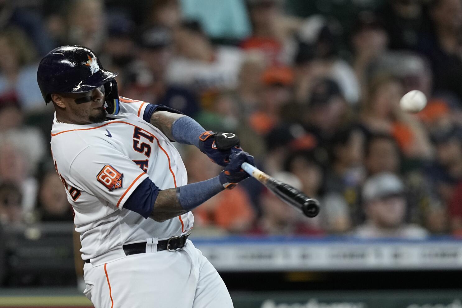 Martin Maldonado hits go-ahead homer in Astros' victory