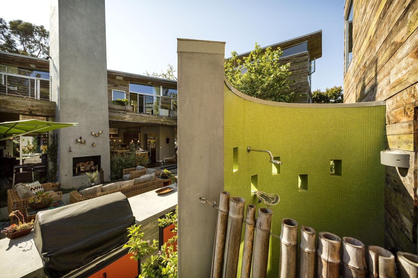 A natural beauty in Rustic Canyon