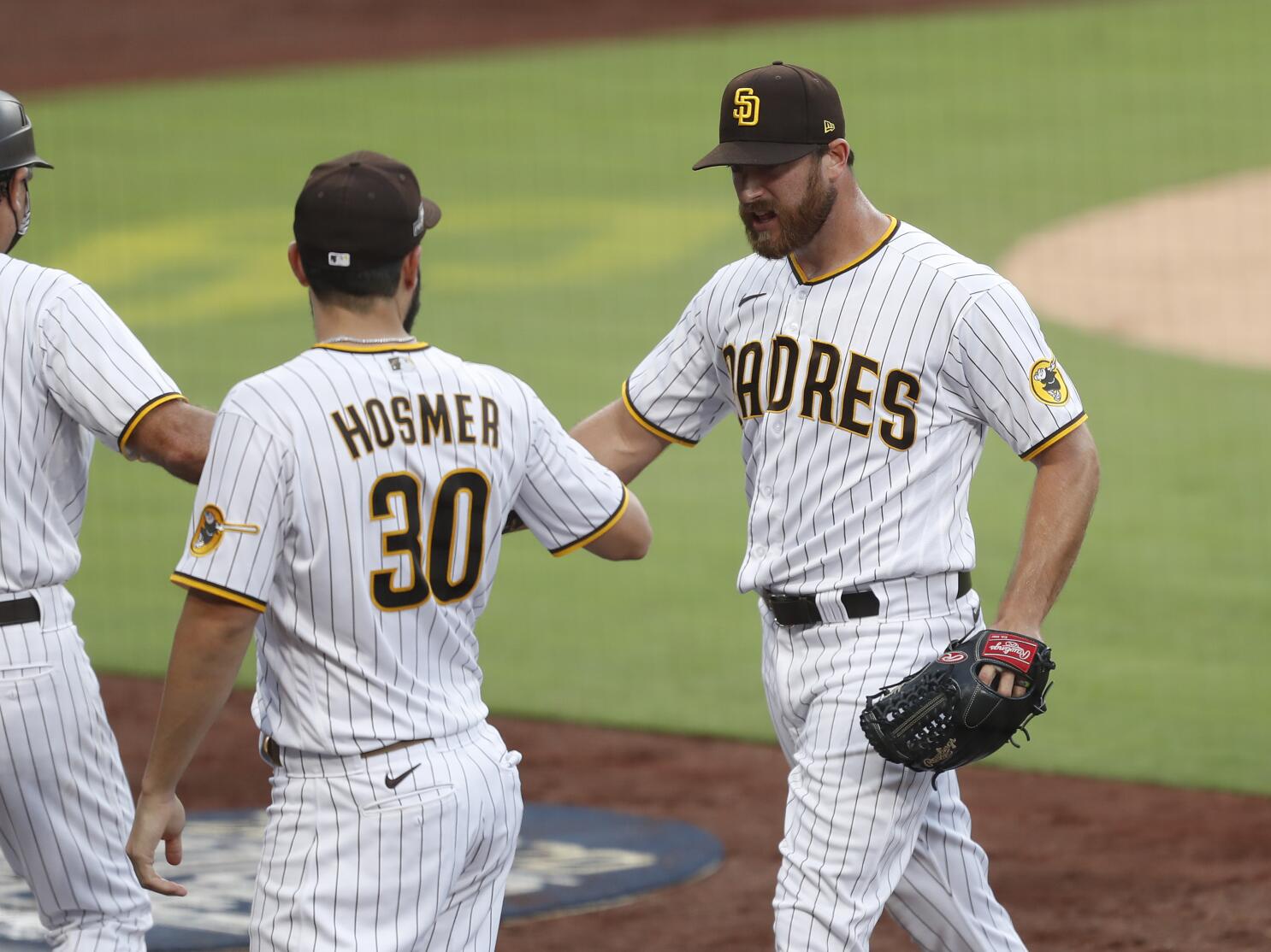 Sideways 8th inning costs Pirates during frustrating loss against