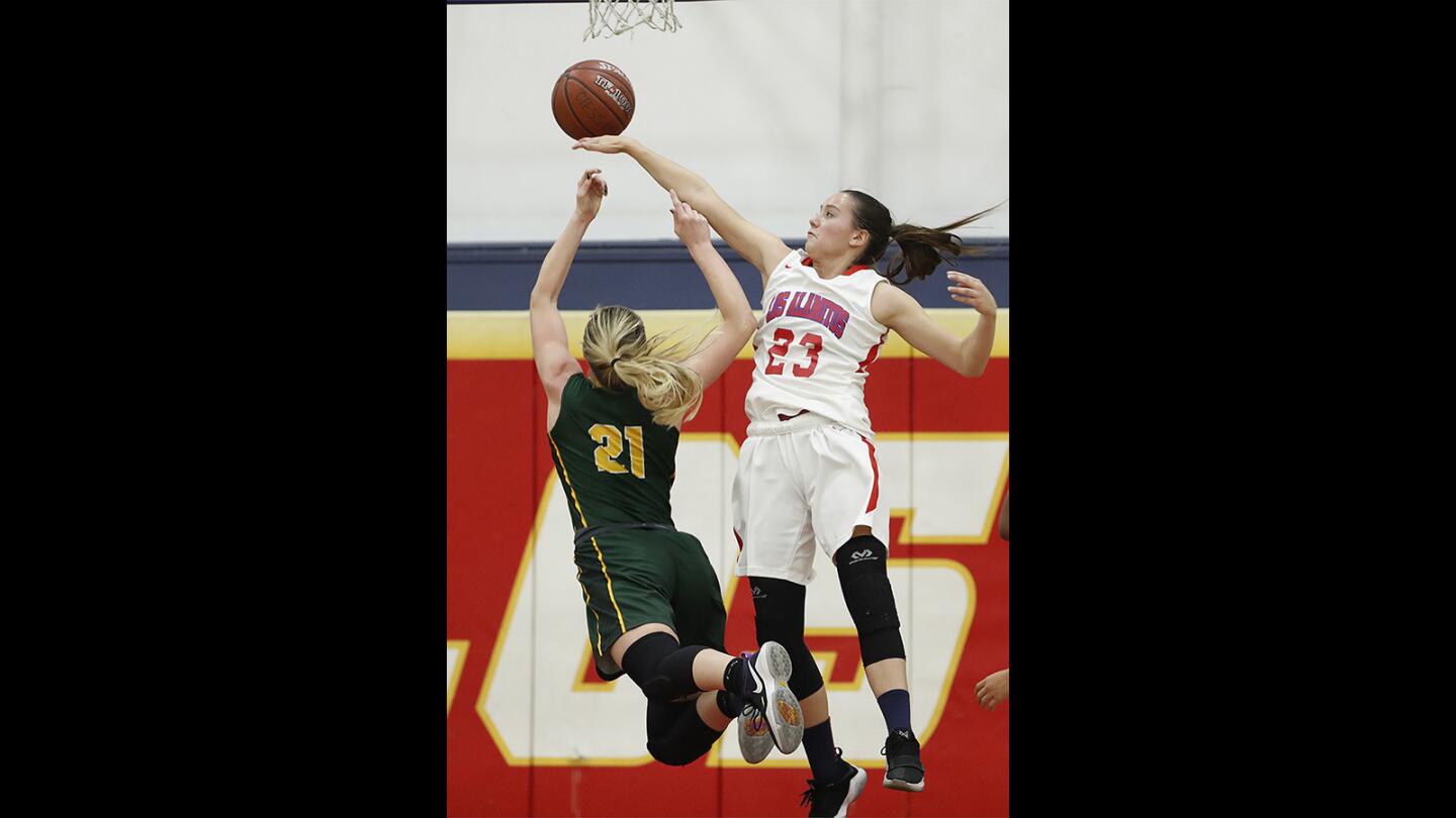 Edison vs. Los Alamitos girls basketball game